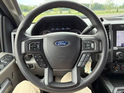 Used 2022 Ford F250 XLT w/ XLT Premium Package AWD/4WD image 44