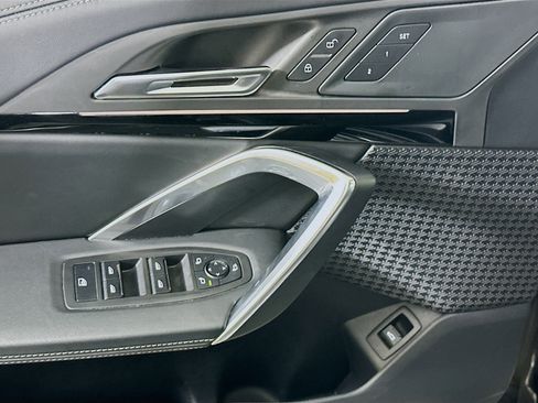 Used 2025 BMW X1 xDrive28i image 15