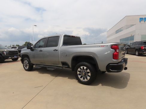 Used 2024 Chevrolet Silverado 2500 Custom w/ Custom Value Package AWD/4WD image 16