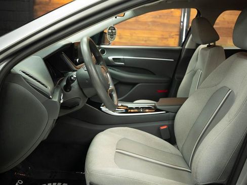 Used 2020 Hyundai Sonata SE FWD image 8