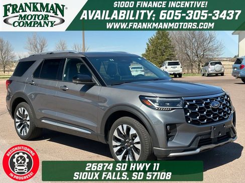 Used 2025 Ford Explorer Platinum w/ LUX Leather Package image 1