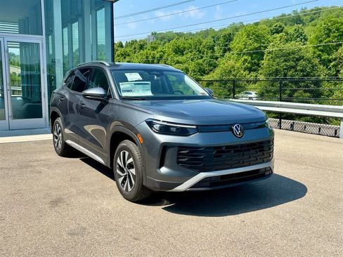 New 2025 Volkswagen Tiguan S image 4