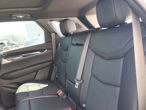 Certified 2025 Cadillac XT5 Premium Luxury w/ LPO, Floor Liner Package AWD/4WD image 29