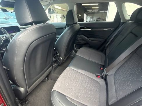 Certified 2025 Kia Seltos S AWD/4WD image 18