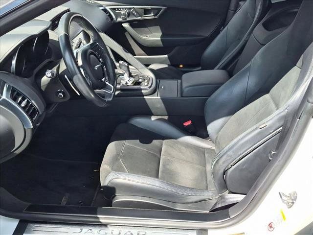 Used 2020 Jaguar F-TYPE Coupe RWD image 16