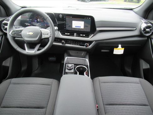 New 2026 Chevrolet Equinox LT w/ Safety and Technology Package image 11