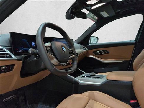 Used 2025 BMW 330i xDrive Sedan image 10