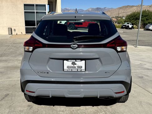 Used 2023 Nissan Kicks SR FWD image 5