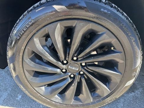 Used 2020 Lincoln Navigator Reserve w/ Equipment Group 208A Reserve image 10