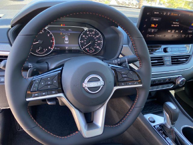 New 2026 Nissan Altima 2.5 SR AWD/4WD image 13