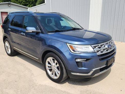 Used 2018 Ford Explorer Limited w/ Equipment Group 301A AWD/4WD image 5