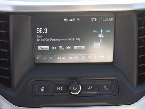 Used 2019 GMC Acadia SLE image 25