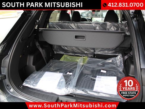 New 2026 Mitsubishi Outlander SE image 14