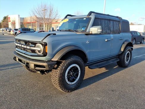 Used 2024 Ford Bronco Outer Banks w/ Sasquatch Package image 14