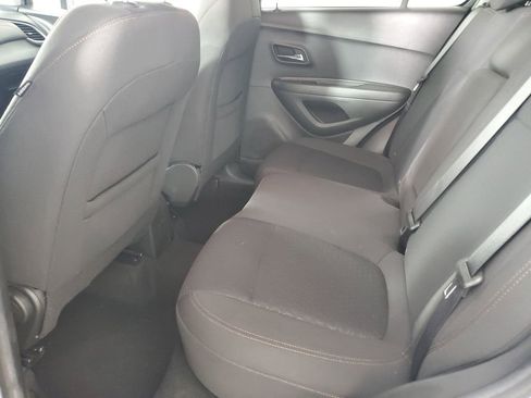 Used 2022 Chevrolet Trax LS w/ Tint and Cruise Package image 13