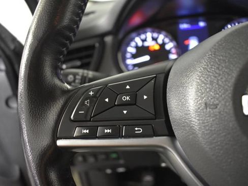 Used 2022 Nissan Rogue Sport SV AWD/4WD image 16