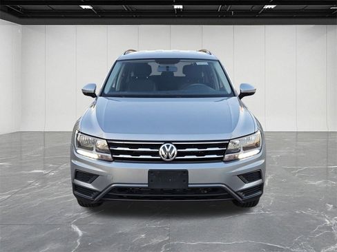 Used 2021 Volkswagen Tiguan S image 2
