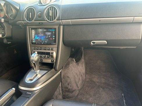 Used 2006 Porsche Cayman S image 18