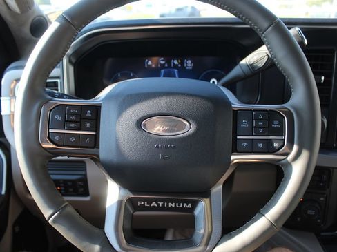New 2026 Ford F350 Platinum w/ Platinum Plus Package AWD/4WD image 24