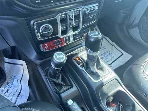 Used 2021 Jeep Wrangler Unlimited Rubicon w/ Trailer Tow Package image 25