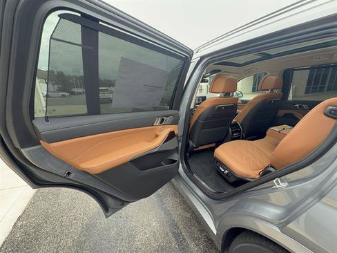 New 2026 BMW X7 xDrive40i AWD/4WD image 25