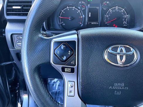Used 2022 Toyota 4Runner SR5 Premium w/ Moonroof Package image 18