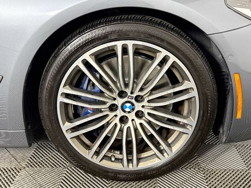 Used 2019 BMW M550i xDrive w/ Premium Package image 31