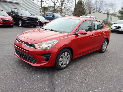Used 2022 Kia Rio S image 2