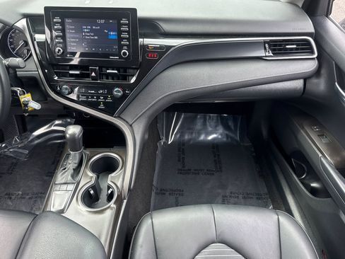 Used 2023 Toyota Camry SE FWD image 30
