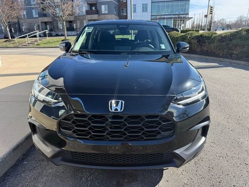Used 2025 Honda HR-V LX image 9