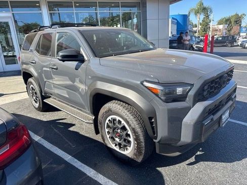 Used 2026 Toyota 4Runner TRD Off-Road Premium AWD/4WD image 1