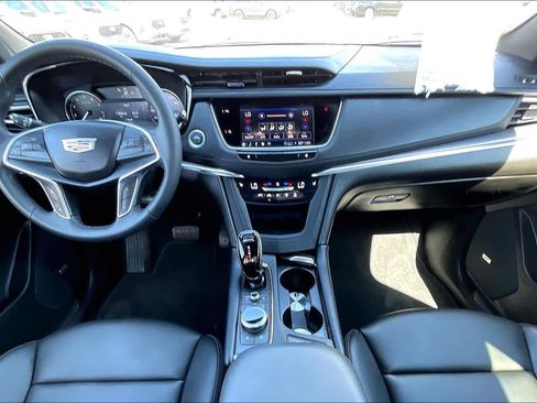 Used 2024 Cadillac XT5 Luxury image 15