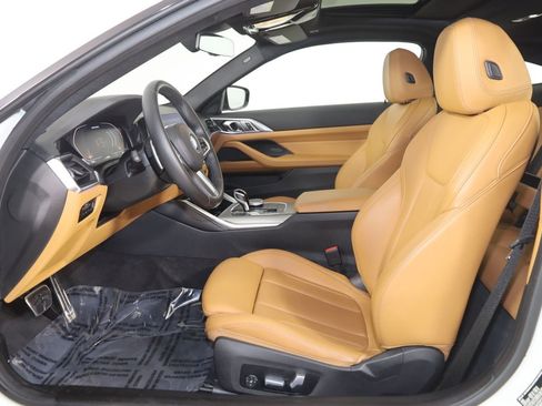 Used 2023 BMW M440i Coupe image 11