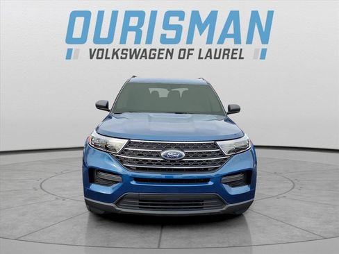 Used 2022 Ford Explorer XLT image 6