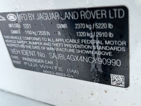 Used 2022 Jaguar XF R-Dynamic SE image 36