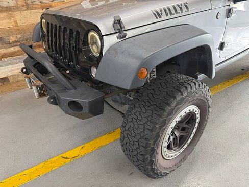 Used 2016 Jeep Wrangler Unlimited Sport AWD/4WD image 3