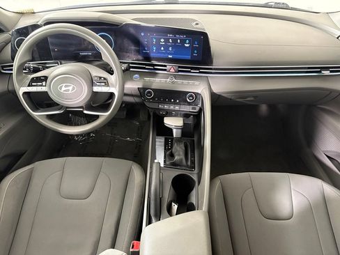 Used 2024 Hyundai Elantra SEL FWD image 34