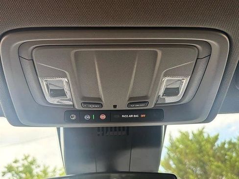 Used 2025 Chevrolet Silverado 1500 Custom RWD image 27