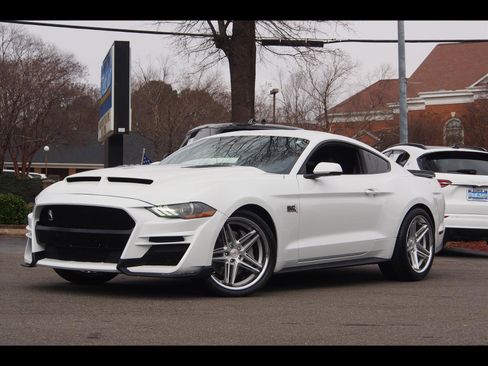 Used 2021 Ford Mustang GT Premium w/ Equipment Group 401A image 1