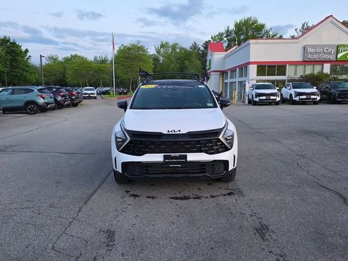 Certified 2025 Kia Sportage X-Line w/ Premium Package AWD/4WD image 3