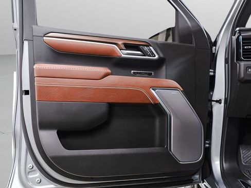 Used 2025 GMC Sierra 1500 Denali Ultimate image 25