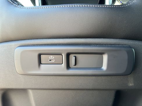 Certified 2023 BMW X5 xDrive40i w/ M Sport Package image 41