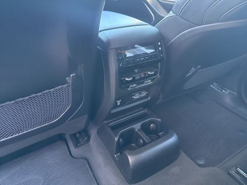 Certified 2022 Jeep Grand Cherokee L Limited AWD/4WD image 13