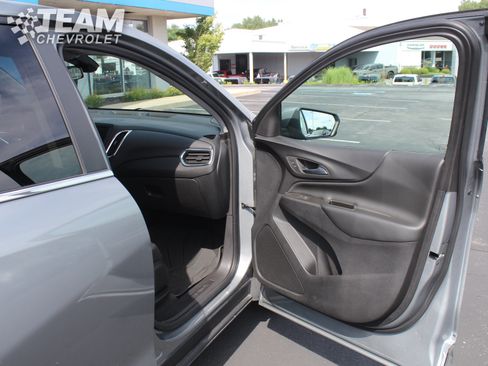 Certified 2024 Chevrolet Equinox LT w/ LPO, Floor Liner Package FWD image 25