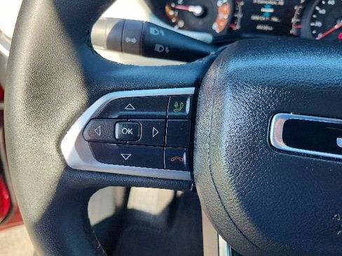 Used 2025 Jeep Compass Limited AWD/4WD image 38