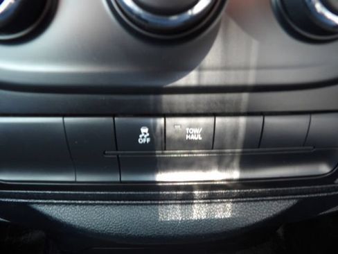 Used 2017 RAM 1500 Tradesman w/ Power & Remote Entry Group RWD image 27