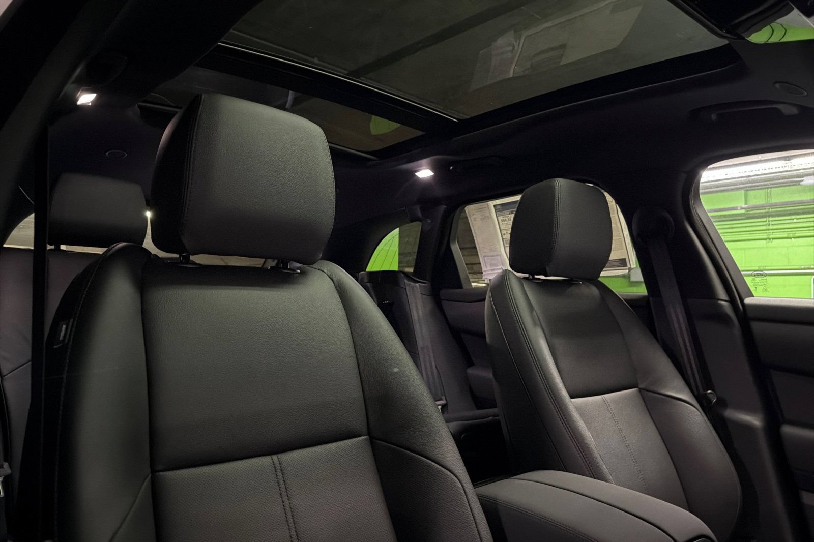 New 2026 Land Rover Range Rover Velar S AWD/4WD image 21