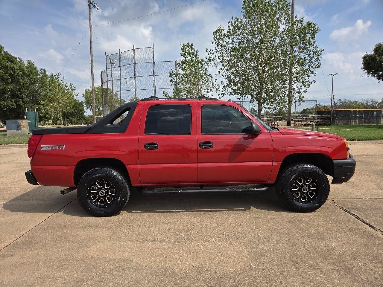 Used 2004 Chevrolet Avalanche Z66 RWD image 23