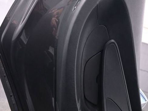 Used 2019 McLaren 570S Spider RWD image 13