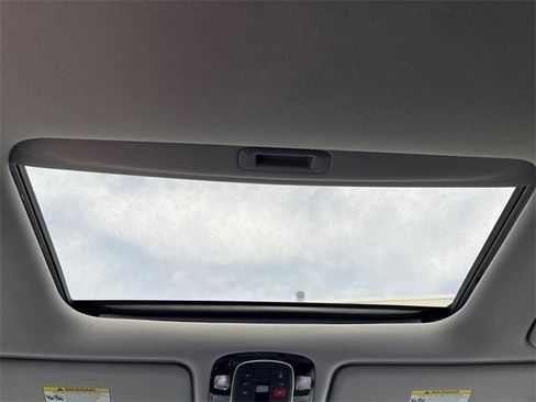 Used 2025 Hyundai Palisade SEL image 17